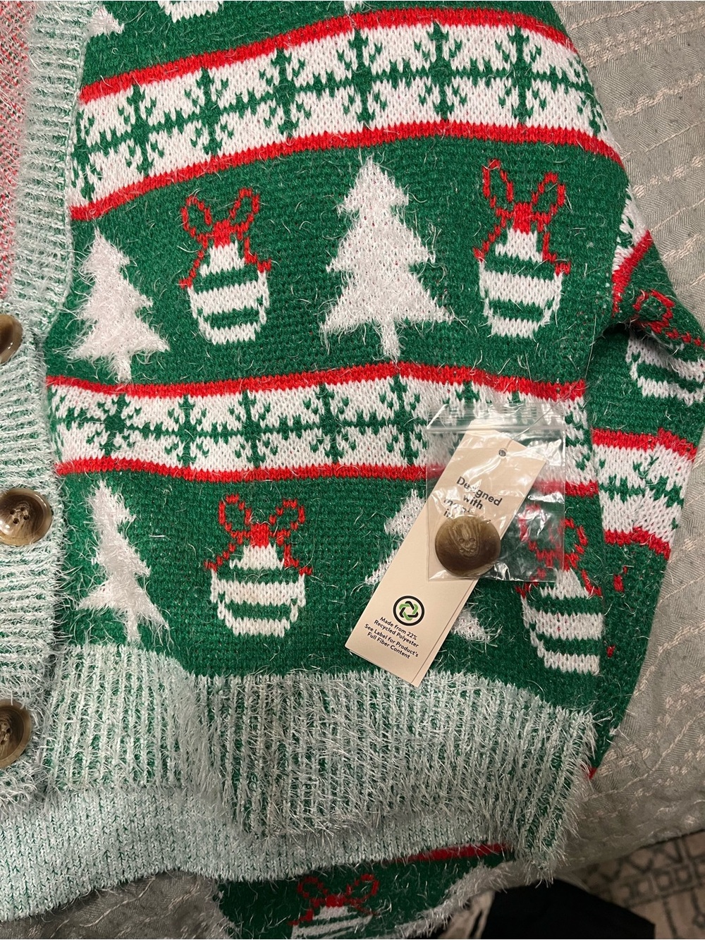 No Boundaries Green and White Holiday Tree V-Neck Cardigan - Picture 4 of 6